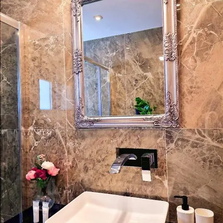 Aparthotel Sveltos Larnaca