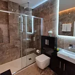 Sveltos Apart Otel Larnaca