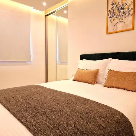 Sveltos Residence 3 Bedroom Suites Ξενοδοχείο με διαμερίσματα 4*