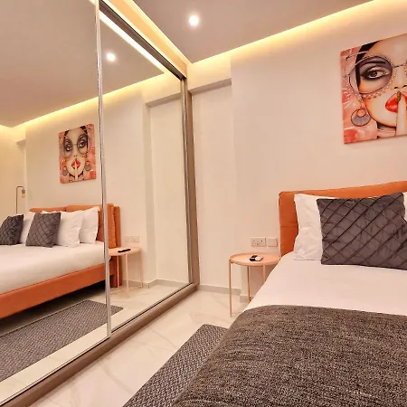 Sveltos Residence 3 Bedroom Suites Апарт-отель