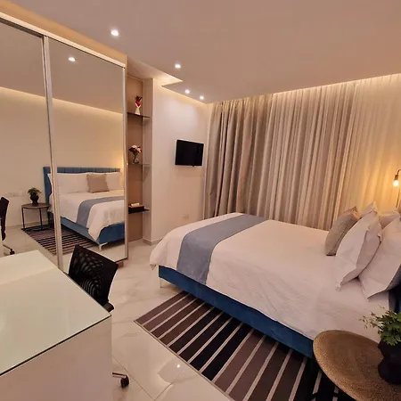 Sveltos Residence 3 Bedroom Suites 4* Larnaca