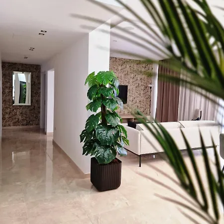 Sveltos 아파트호텔