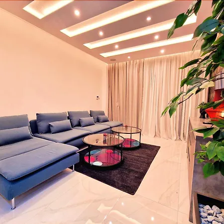 Sveltos Residence 3 Bedroom Suites Апарт-отель