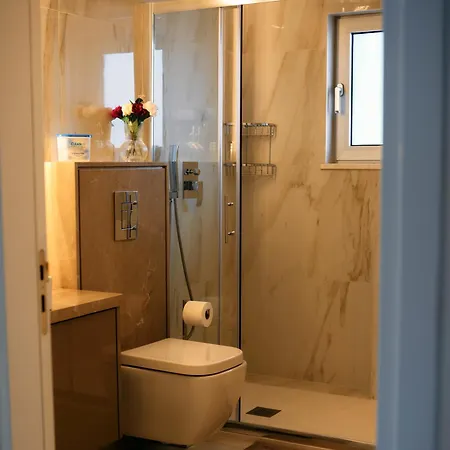 Sveltos Residence 3 Bedroom Suites