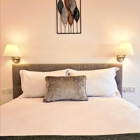 Апарт-отель Sveltos Residence 3 Bedroom Suites Ларнака