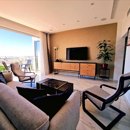 Sveltos Residence 3 Bedroom Suites Ларнака