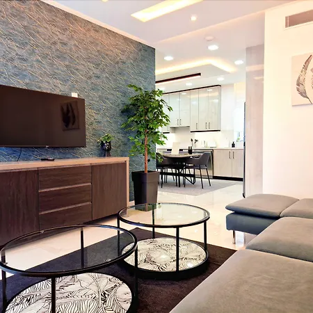 Апарт-отель Sveltos Residence 3 Bedroom Suites