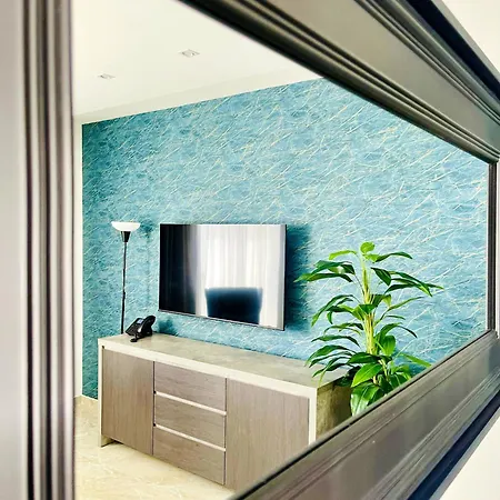 Апарт-отель Sveltos Residence 3 Bedroom Suites