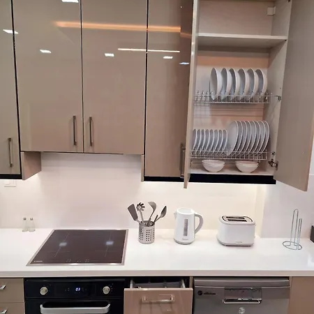 Sveltos Residence 3 Bedroom Suites Апарт-отель Ларнака