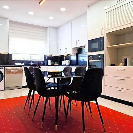 Апарт-отель Sveltos Residence 3 Bedroom Suites Ларнака