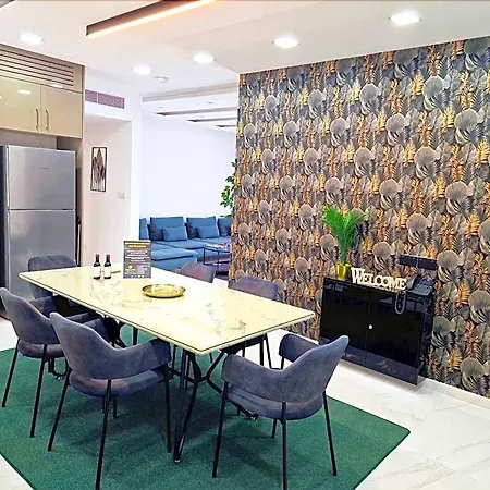 Апарт-отель Sveltos Residence 3 Bedroom Suites
