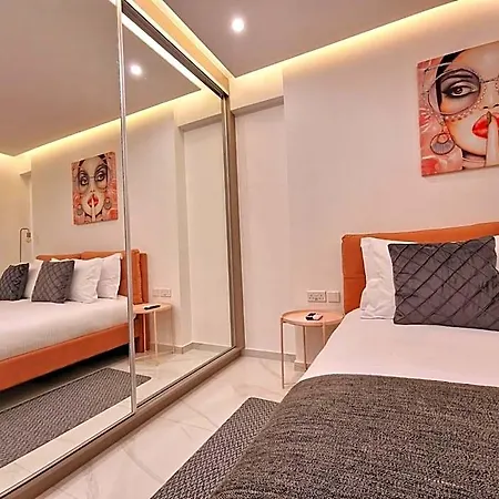 Апарт-отель Sveltos Residence 3 Bedroom Suites Ларнака